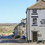 In & Out * Leyburn