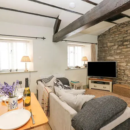 In & Out レイバーン