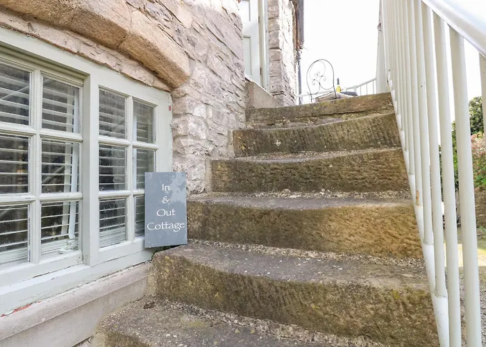 In & Out レイバーン